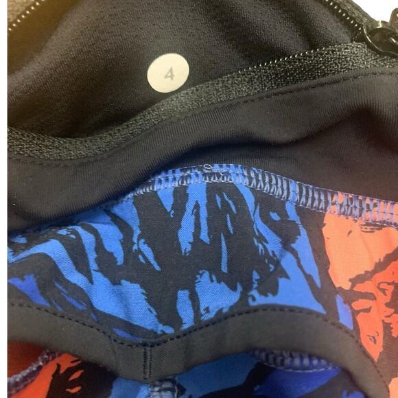 Lululemon Speed Short Paint Storm Harbor Blue Multi / Black SZ 4‎ - Picture 6 of 7